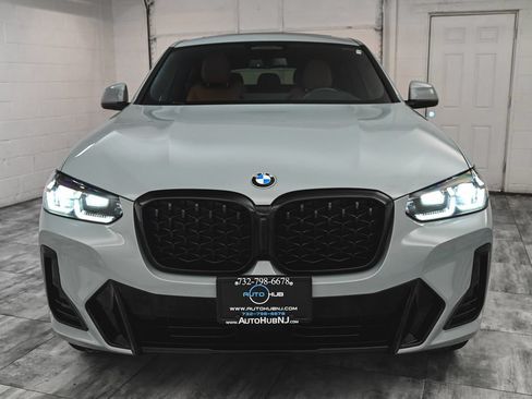 Used 2024 BMW X4 xDrive30i w/ Premium Package AWD/4WD image 2