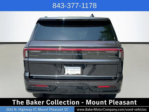 Used 2025 Lincoln Navigator Reserve w/ Jet Appearance Package AWD/4WD image 6