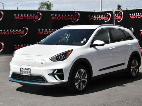 Used 2022 Kia Niro EX FWD image 3