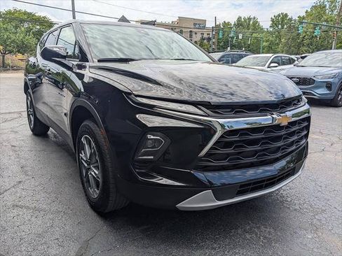 Used 2024 Chevrolet Blazer LT w/ Driver Confidence Package FWD image 5
