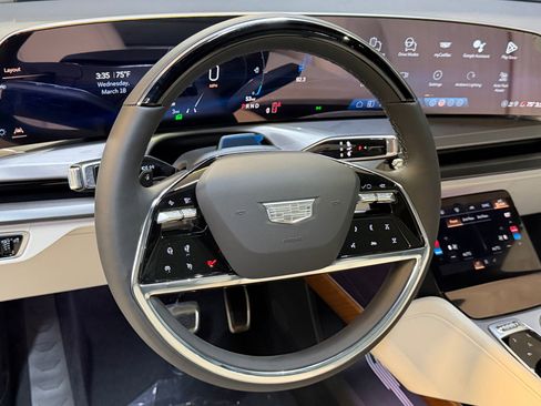 New 2026 Cadillac Vistiq Sport image 15