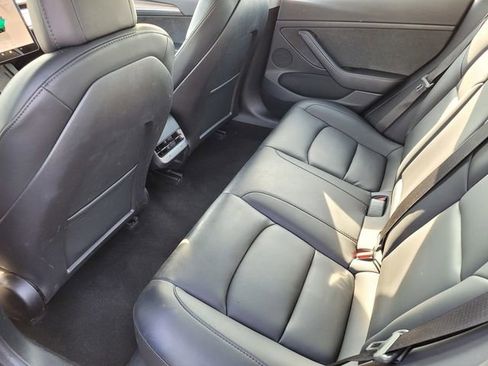 Used 2023 Tesla Model 3 Standard Range image 13