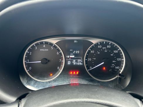 Used 2021 Nissan Kicks S image 20