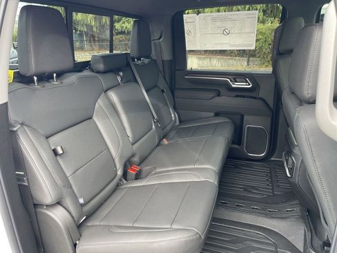 New 2026 GMC Sierra 3500 SLT w/ SLT Premium Package image 11