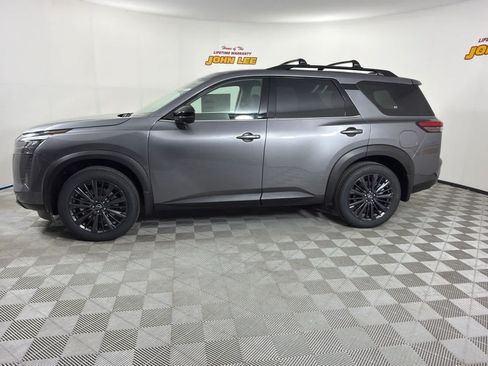 New 2026 Nissan Pathfinder SL w/ SL Premium Package FWD image 2