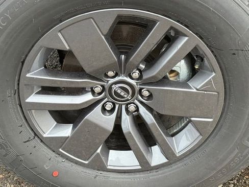 New 2025 Nissan Frontier SV image 9