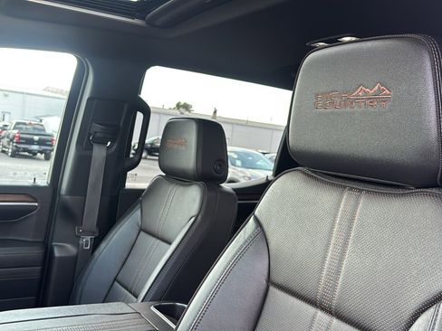Used 2024 Chevrolet Silverado 1500 High Country w/ High Country Premium Package image 13