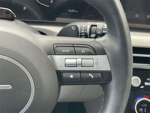 Certified 2025 Hyundai Tucson SEL image 16