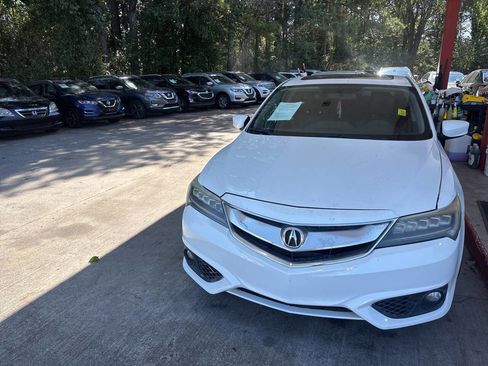 Used 2017 Acura ILX image 3