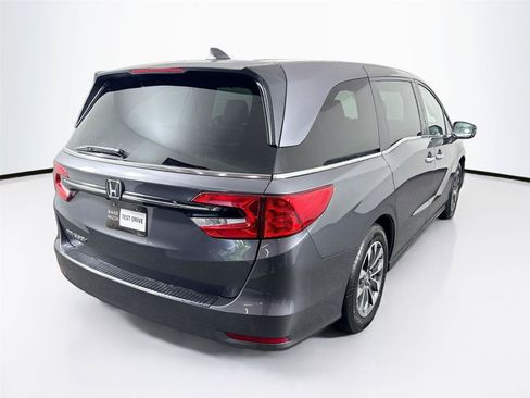 Used 2024 Honda Odyssey EX-L image 2