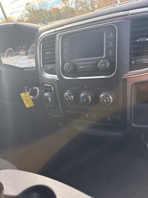 Used 2024 RAM 1500 Warlock AWD/4WD image 28