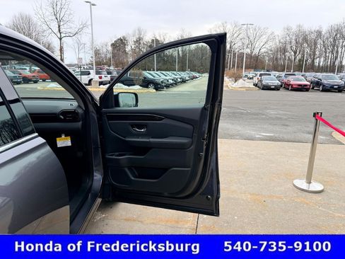 Certified 2025 Honda Pilot Elite image 22