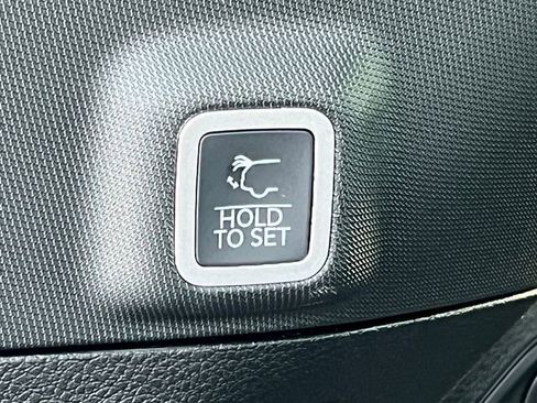 New 2025 Jeep Grand Cherokee Limited w/ Trailer Tow Package image 40