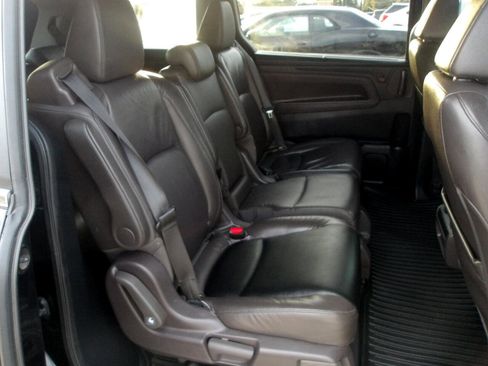 Used 2018 Honda Odyssey EX-L image 7