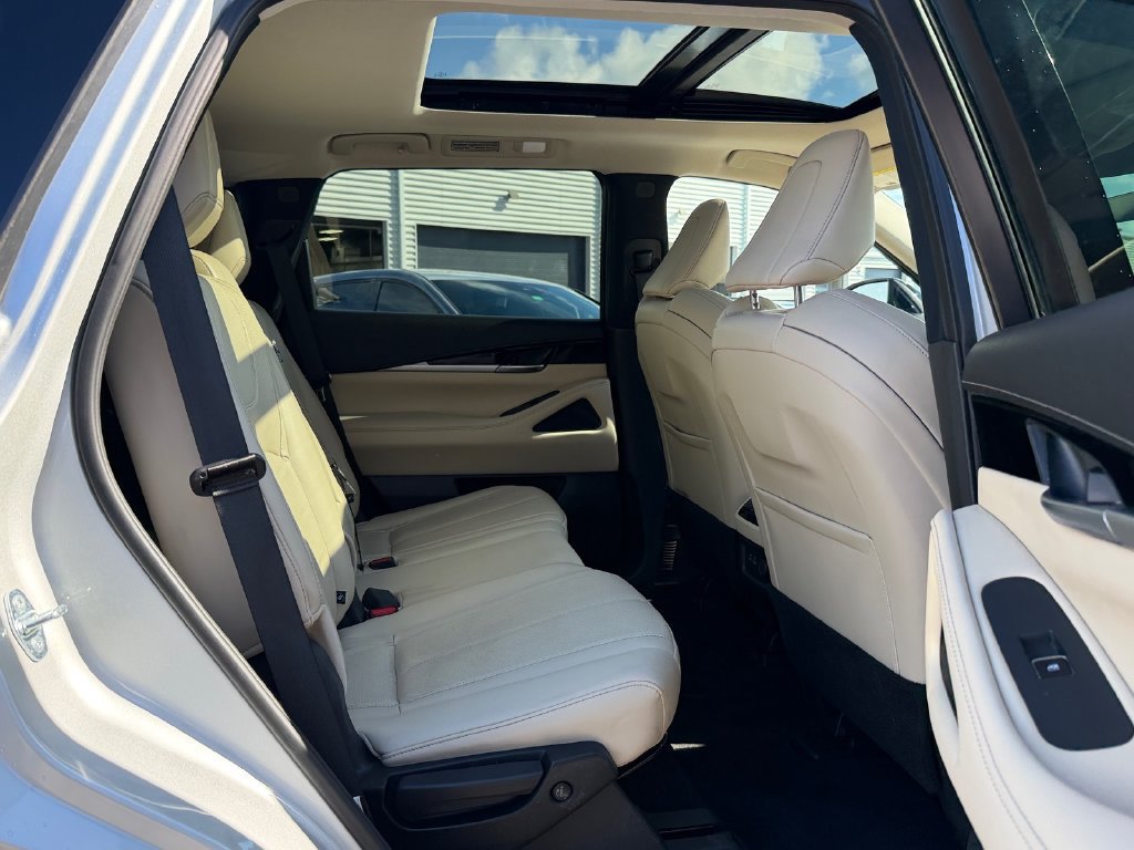 Used 2023 INFINITI QX60 Pure FWD image 22