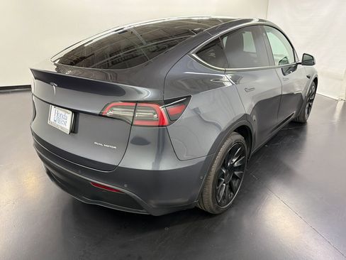 Used 2021 Tesla Model Y Long Range AWD/4WD image 9
