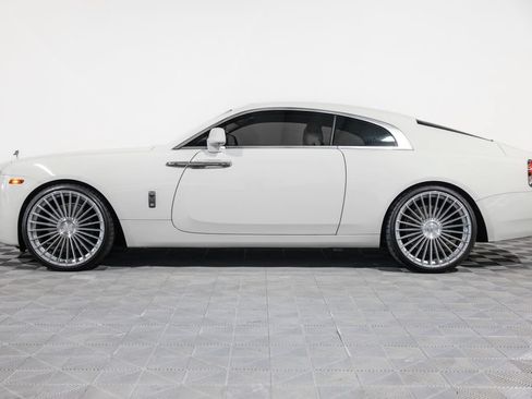 Used 2014 Rolls-Royce Wraith RWD image 13