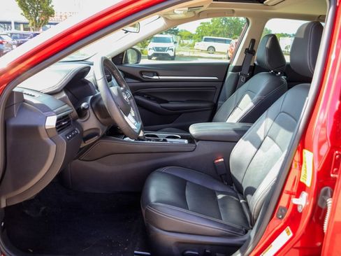 Used 2023 Nissan Altima 2.5 SL AWD/4WD image 7