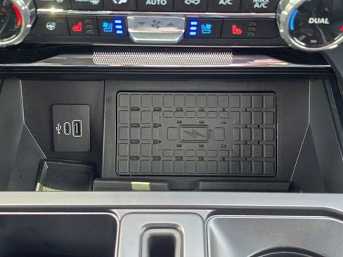 Used 2025 Ford F150 Raptor AWD/4WD image 46