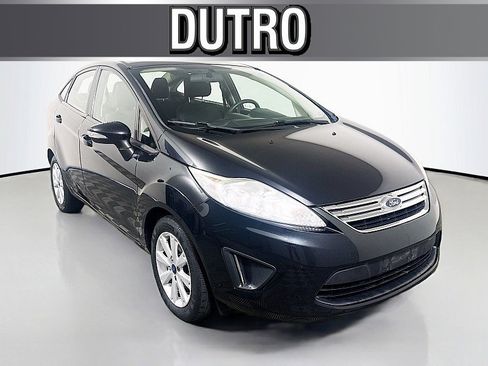 Used 2013 Ford Fiesta SE FWD image 1