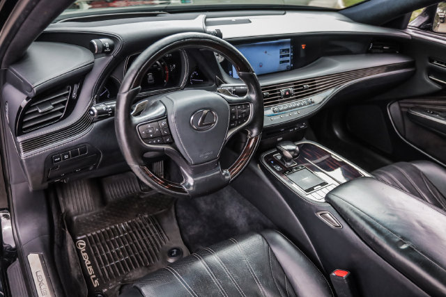 Used 2018 Lexus LS 500 AWD w/ Luxury Package image 56