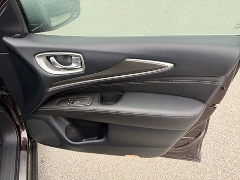 Used 2019 INFINITI QX60 Luxe w/ Essential Package image 28