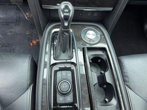 Used 2024 INFINITI QX80 Luxe image 30