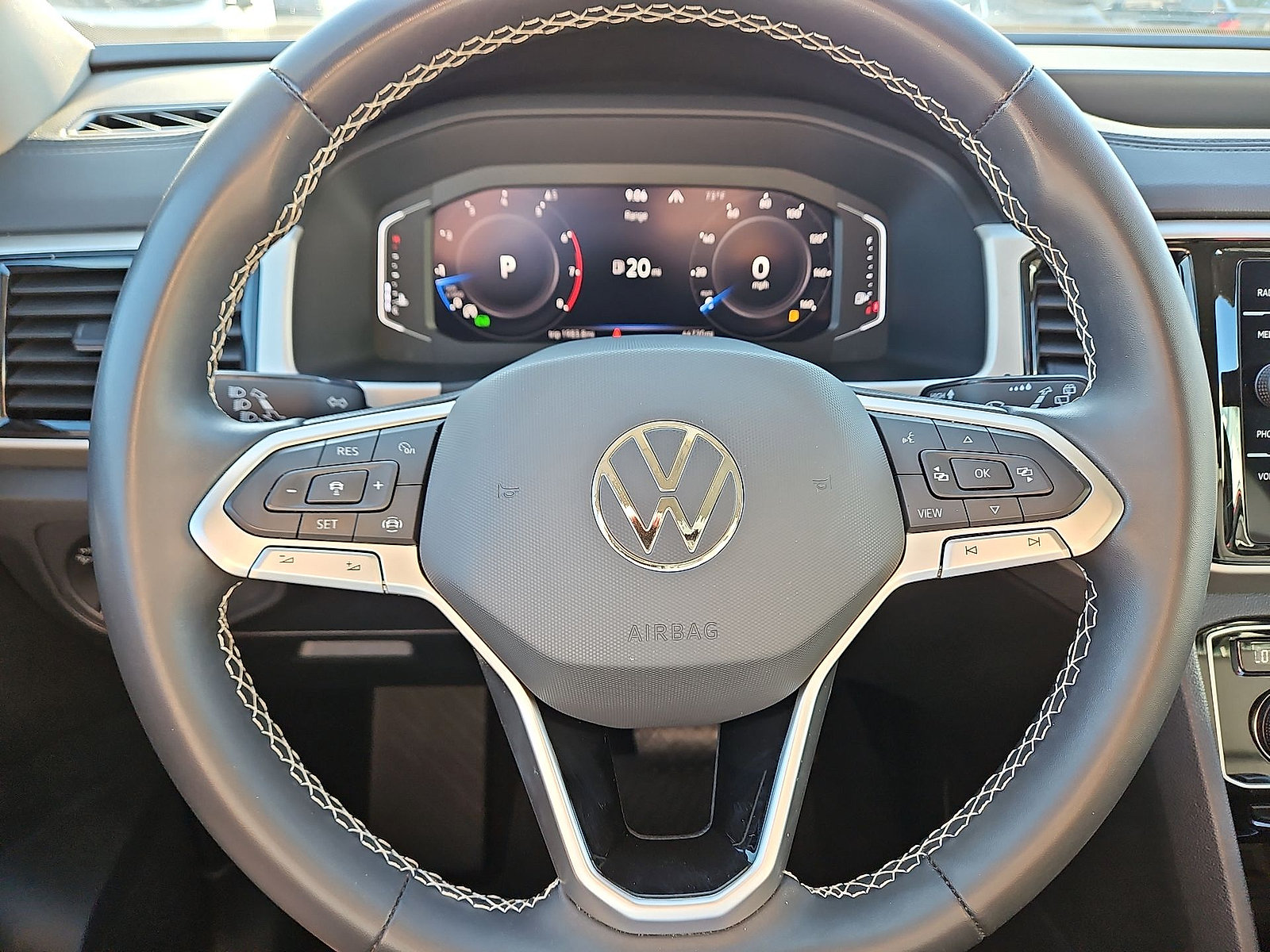 Certified 2023 Volkswagen Atlas SE w/ Panoramic Sunroof Package AWD/4WD image 21