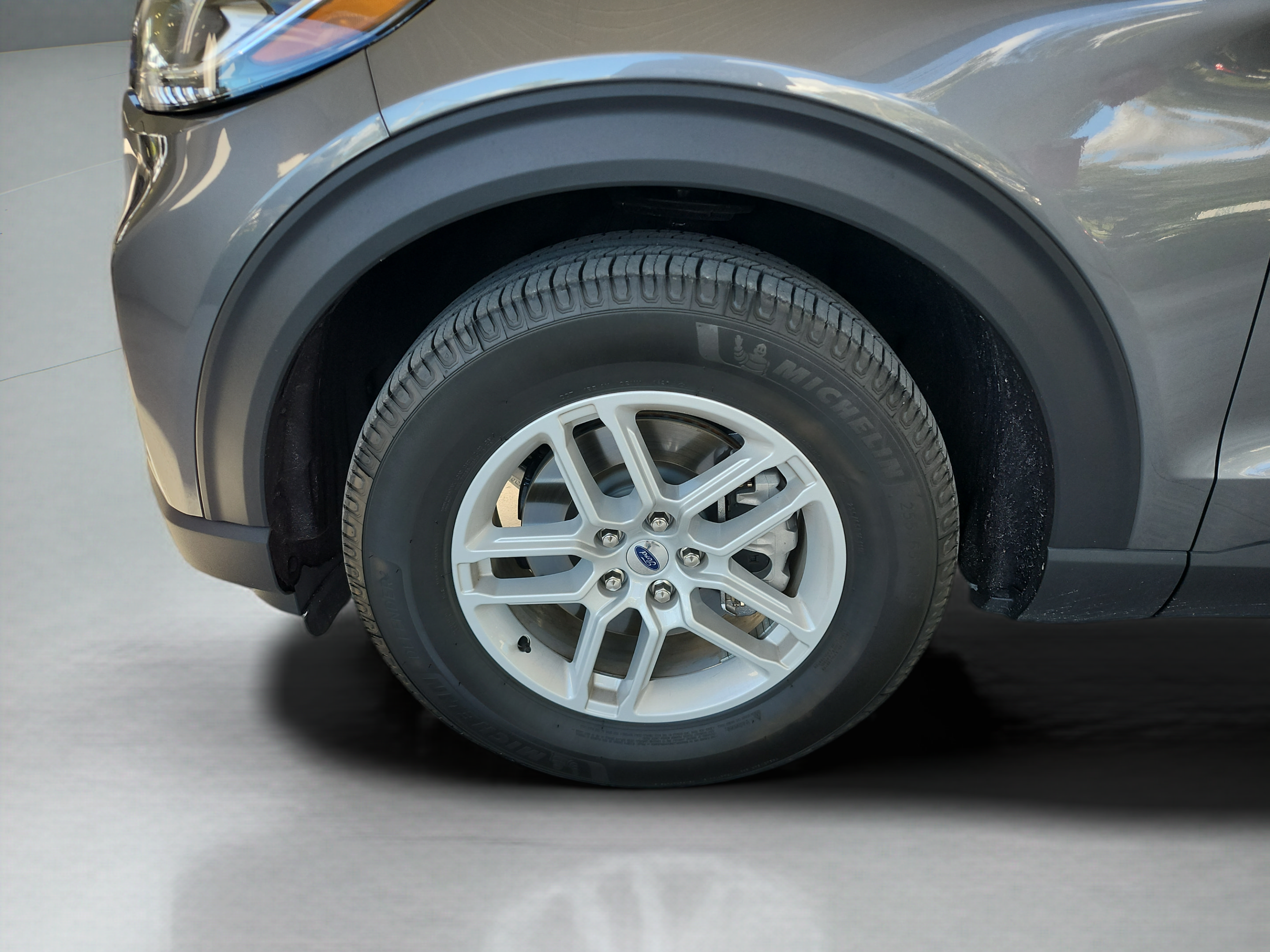 Certified 2026 Ford Explorer Active RWD image 29
