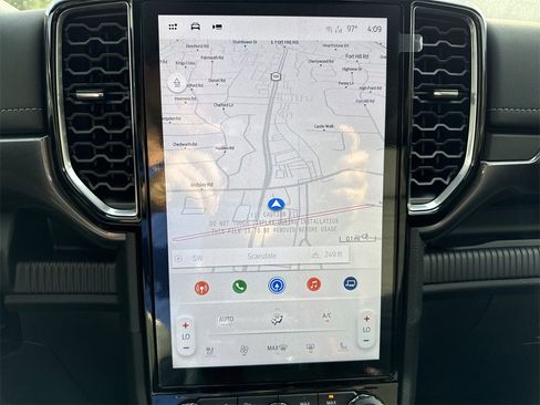 New 2025 Ford Ranger Lariat w/ Chrome Accent Package image 18