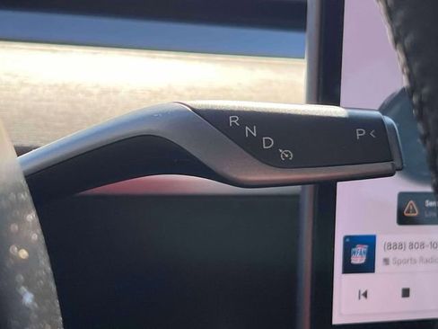 Used 2021 Tesla Model Y Performance image 24