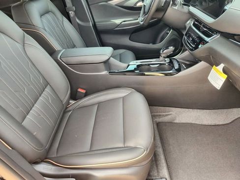 New 2026 Buick Envista Avenir image 11