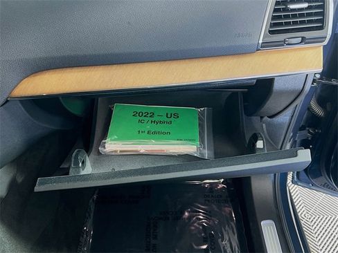 Used 2022 Volvo XC90 T6 Momentum w/ Advanced Package image 30