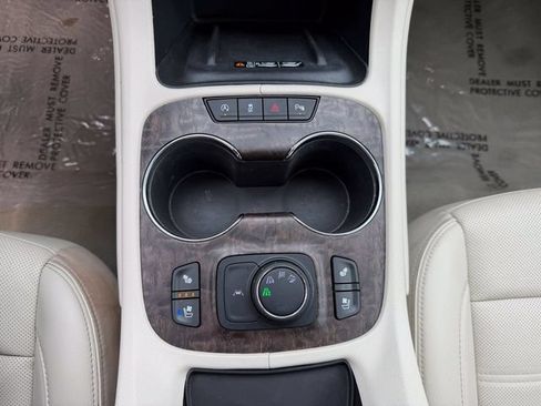 Used 2023 GMC Acadia Denali AWD/4WD image 27