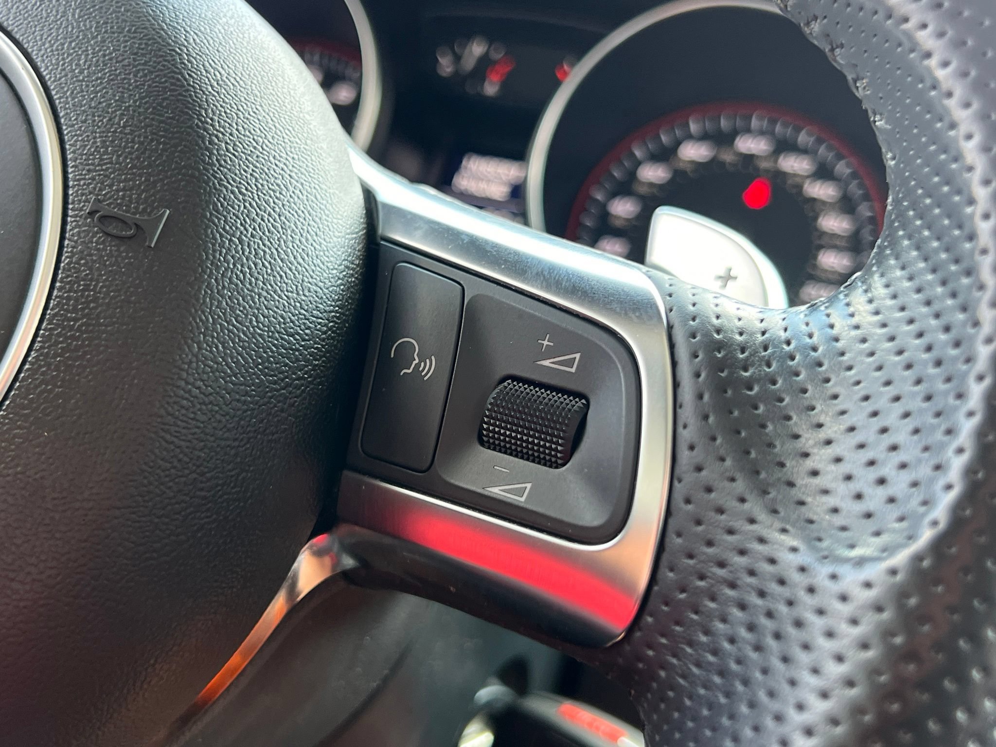 Used 2015 Audi R8 V10 AWD/4WD image 25