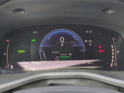 Used 2025 Toyota Camry SE FWD image 13