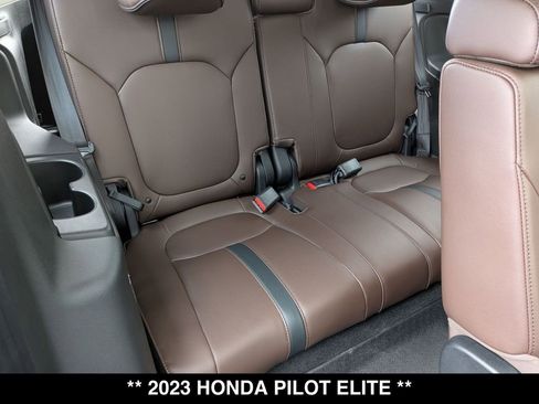 Used 2023 Honda Pilot Elite image 27