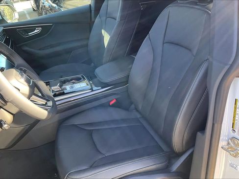 New 2026 Audi Q8 Premium Plus image 9