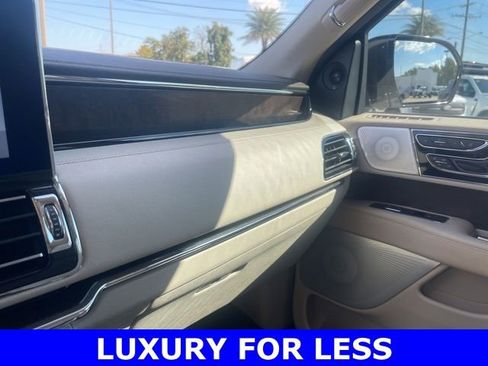 Used 2020 Lincoln Navigator L Reserve w/ Luxury Package image 26