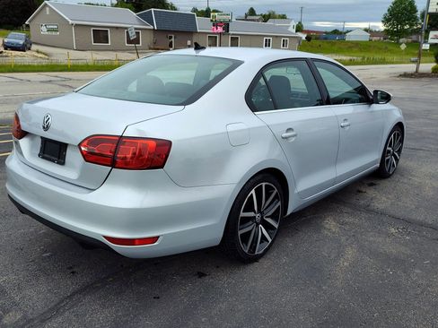 Used 2013 Volkswagen Jetta GLI Autobahn FWD image 5