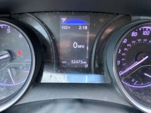 Used 2022 Toyota Camry SE image 12