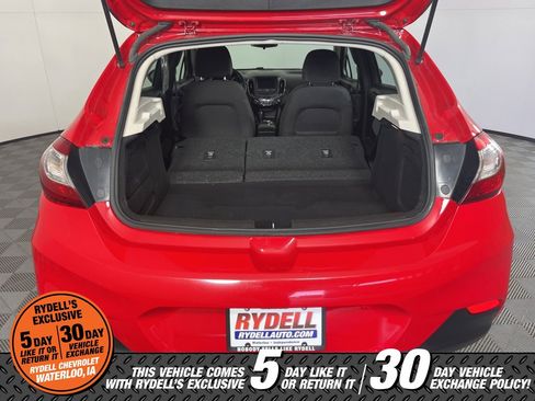 Used 2018 Chevrolet Cruze LT w/ Convenience Package image 20