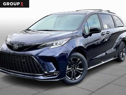 New 2026 Toyota Sienna XSE