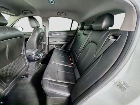 Used 2019 Alfa Romeo Stelvio RWD image 27