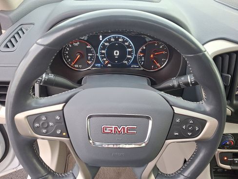 Used 2022 GMC Terrain Denali image 21