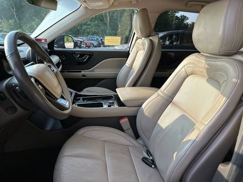 Used 2020 Lincoln Aviator Reserve w/ Elements Package Plus AWD/4WD image 37