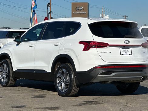 Certified 2023 Hyundai Santa Fe SE image 6