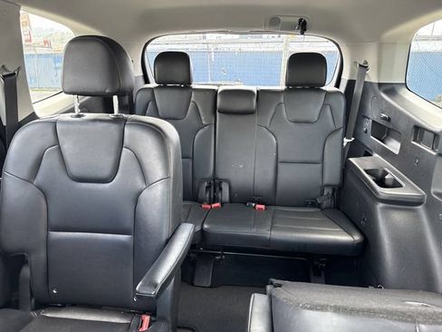Used 2022 Kia Telluride S FWD image 29