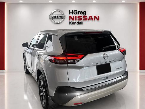 Used 2023 Nissan Rogue SV AWD/4WD image 4