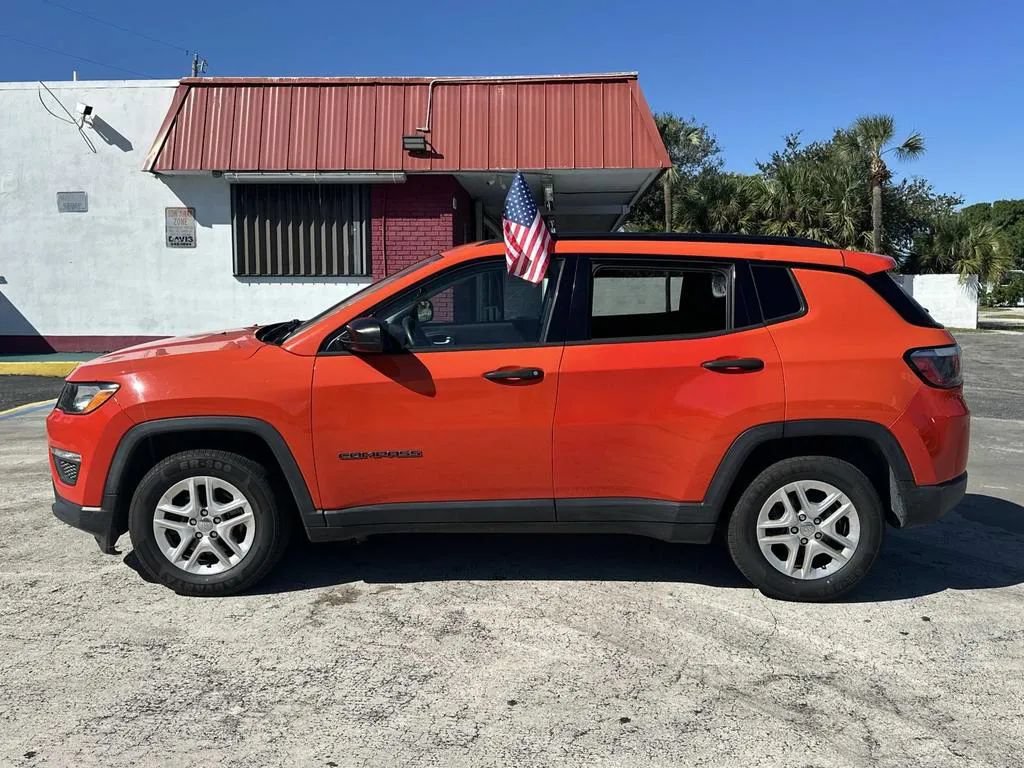 Used 2018 Jeep Compass Sport FWD image 12